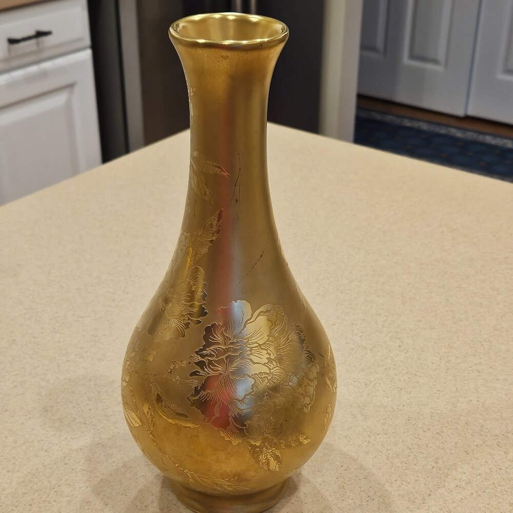JAY STRONGWATER CHRYSANTHEMUM DARJEELING FLOWER CERAMIC VASE OBJET CENTERPIECE